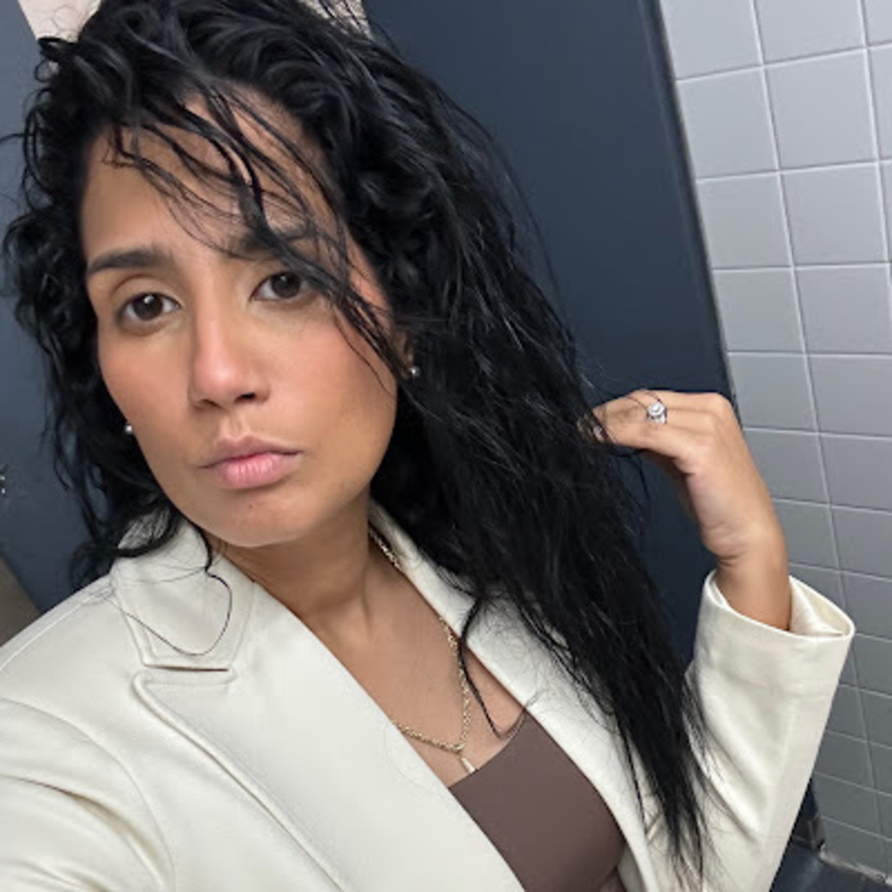 Meet your Posher, Paola